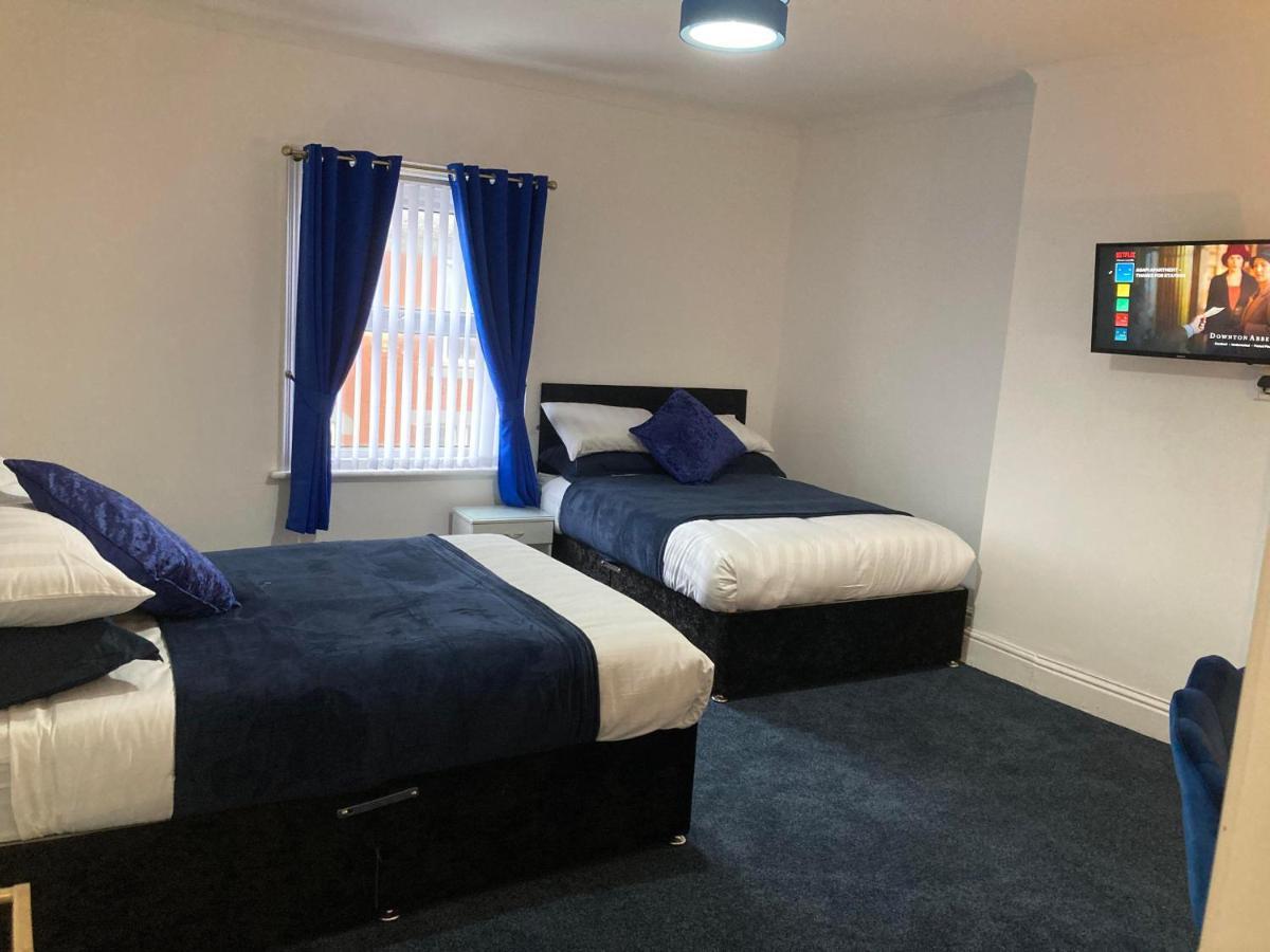 Agapi Apartment - Sea View Sleeps Ten Blackpool Kültér fotó