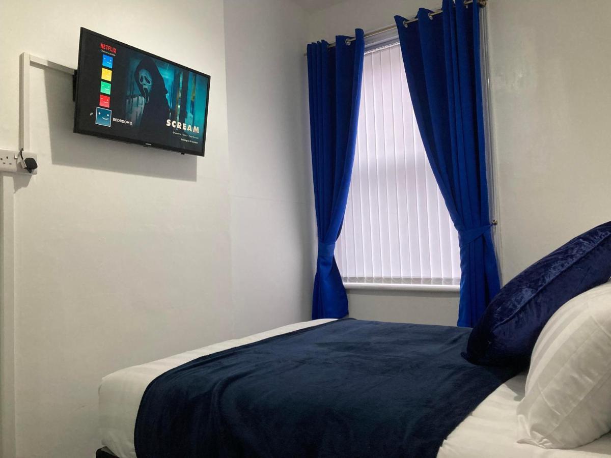 Agapi Apartment - Sea View Sleeps Ten Blackpool Kültér fotó
